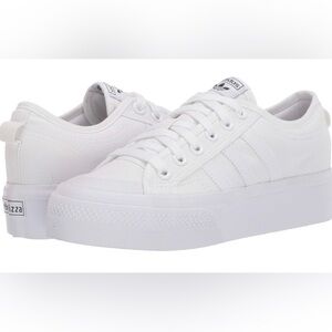 Adidas-Nizza Platform, size: 8 woman, Color:White(Brand new never worn).